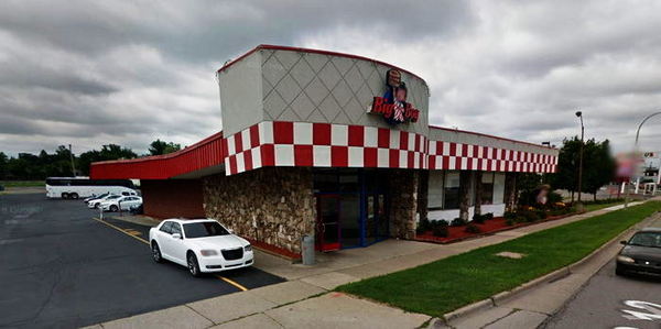 Big Boy Restaurants (Elias Brothers, Elias Bros) - Dearborn - 24241 Michigan Ave (newer photo)